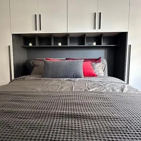 Apartment Cozy With Terrace *
